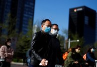 Duas áreas do norte da China impõem bloqueios após novos casos de Covid-19