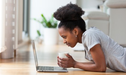 Para 'virar o jogo' na quarentena: plataformas reúnem cursos online gratuitos