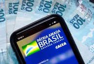Estender auxílio sem espaço orçamentário pode agravar inflação, diz economista