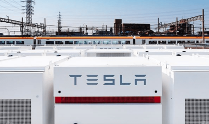 Tesla começará a produzir caminhões em massa