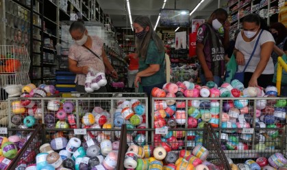 FGV: confiança do consumidor no Brasil mantém recuperação em junho