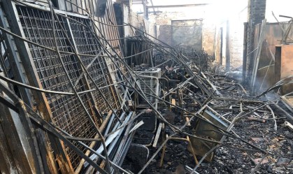 Incêndio em prédio da saúde destrói 2 mil testes de coronavírus em Botucatu (SP)