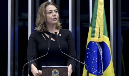 Senadora Leila Barros (PSB-DF), testa positivo para o novo coronavírus