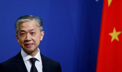Desavenças sobre Hong Kong: China promete contra-ataque contra Reino Unido