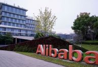 Alibaba lança modelo de IA, que diz ser superior à OpenAI e ao DeepSeek