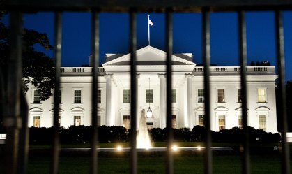 Governo dos Estados Unidos confirma corte de impostos sobre folha de salários