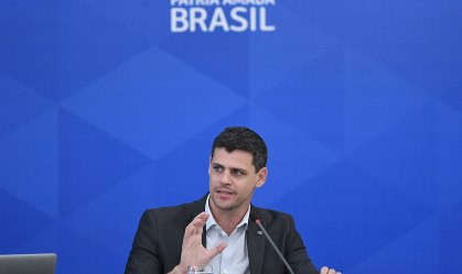 Governo vai acumular 13 anos de déficit fiscal, afirma Bruno Funchal