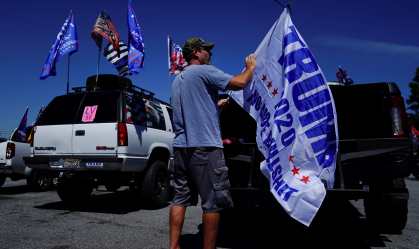 Caravanas de apoio a Trump podem ser preocupação de segurança, dizem estudiosos