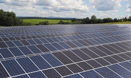 Energia solar deve crescer quase 70% em 2021, diz boletim
