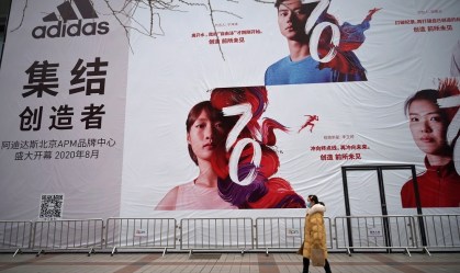 Adidas planeja preencher pelo menos 30% das vagas nos EUA com negros e latinos