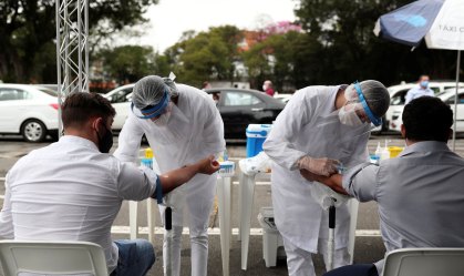 Saúde confirma 1.060 mortes e 50 mil novos casos de Covid-19