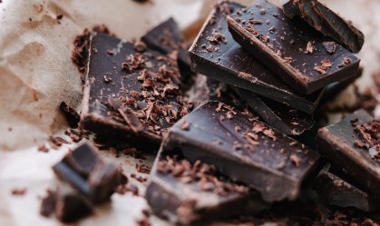 Doce e poderoso: os efeitos do chocolate meio amargo no organismo