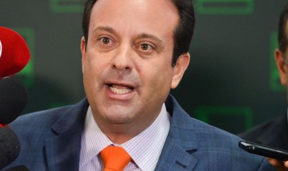 Em nova articulação, Witzel troca secretário da Casa Civil e nomeia André Moura