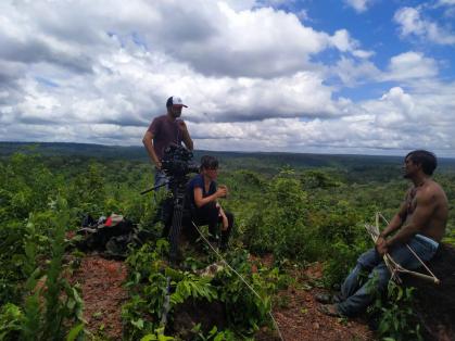 Imagens das gravações da série documental Brasil, Terra de Quem?