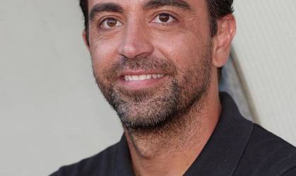 Xavi, ex-jogador do Barcelona, anuncia que está com Covid-19