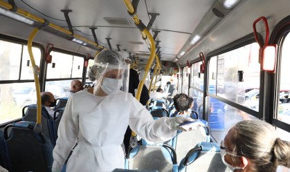 Covid-19: mundo ultrapassa marca de 22 milhões de casos, aponta universidade