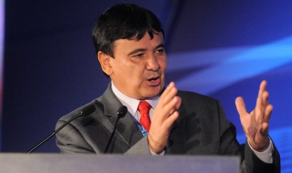 Governador critica demora em importação da Sputnik; Anvisa analisa nesta segunda