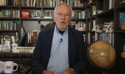 Liberdade de Opinião: Alexandre Garcia comenta a relação entre os Poderes