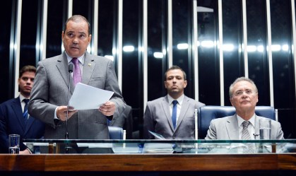 Ex-senador do Centrão ganha cargo no Ministério do Turismo