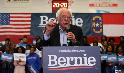 A bola está com Sanders