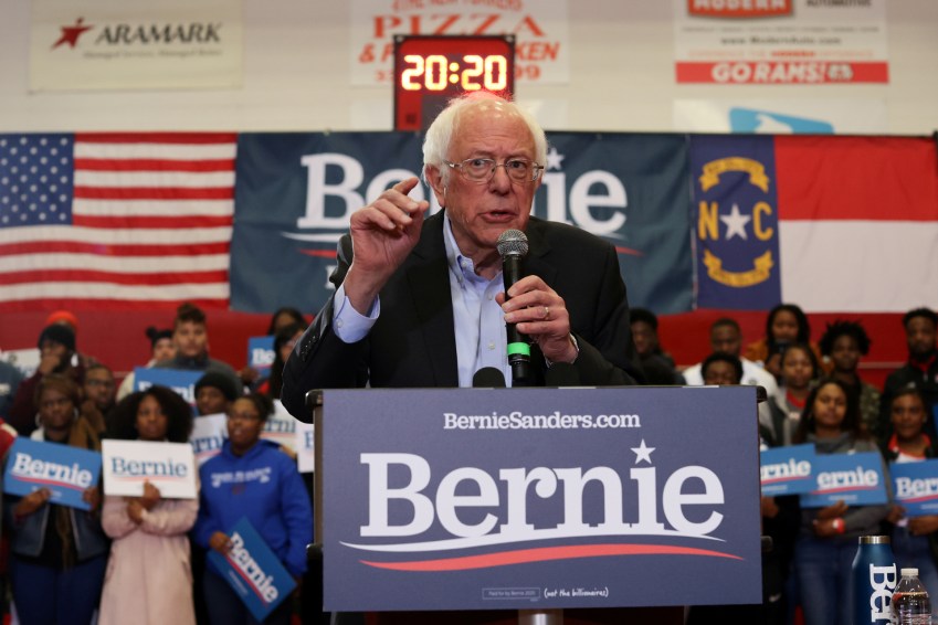 Ex-pré-candidato democrata, Sanders declarou que pretende participar de equipes de trabalho em um futuro governo de Joe Biden • Foto: Jonathan Ernst - 27.fev.2020/ Reuters