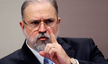 Aras estuda transição de até seis meses antes de encerrar Lava Jato