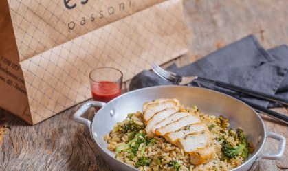 Para fugir das taxas do iFood e Rappi, restaurantes investem no próprio delivery
