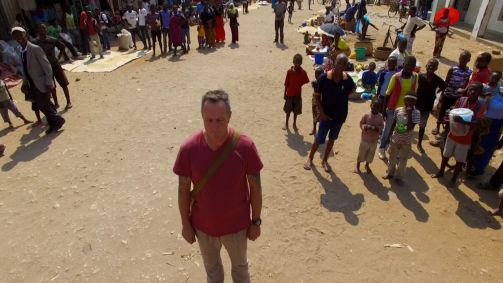 Em ‘Vivendo Como Você’, bombeiro inglês troca de vida com fazendeiro do Malawi