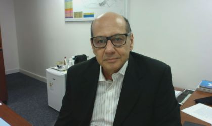 Vacina poderá ser produzida em outubro, diz diretor do Butantan