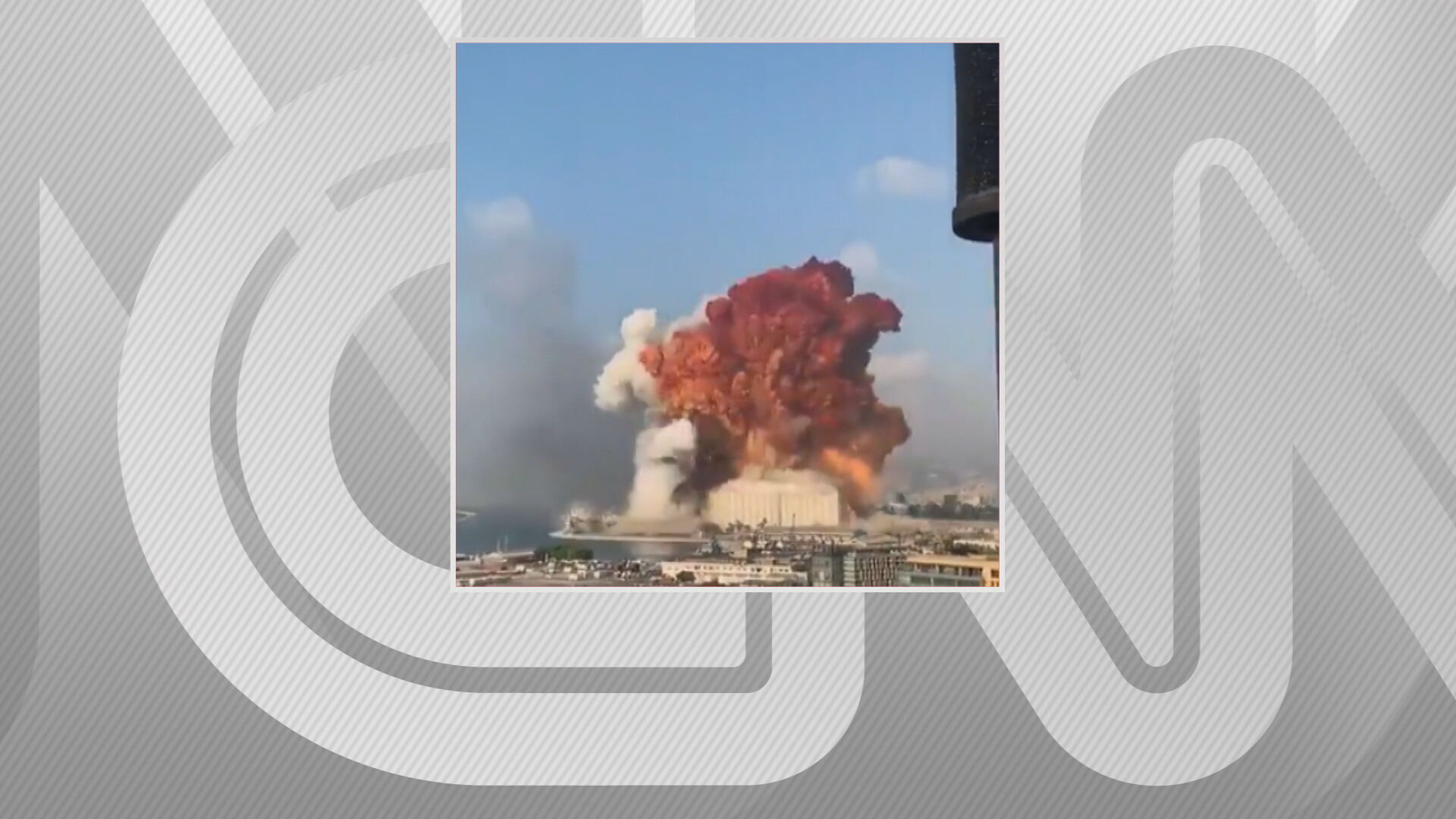 Momento da explosão de grande impacto em Beirute, no Líbano / Reprodução/CNN (4.ago.2020)