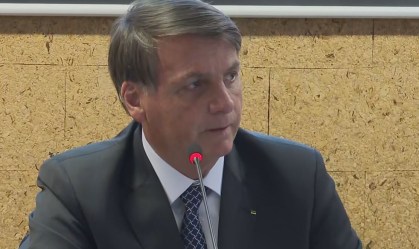 Bolsonaro avalia envio de ajuda ao Líbano após explosão em Beirute