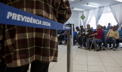Fila benefícios INSS