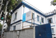 No Rio, deputados aprovam projeto para colocar PMs em escolas públicas