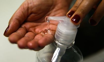 Álcool em gel coronavírus
