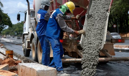 Confiança da Construção sobe 0,9 ponto em julho e atinge maior nível desde fevereiro, diz FGV