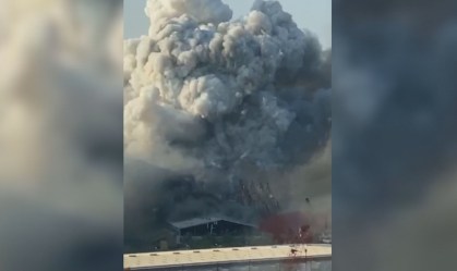 Casal filma instante da explosão em Beirute e é atingido