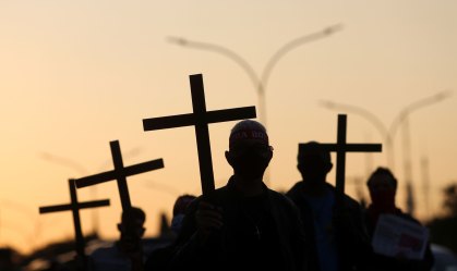 Brasil tem 1.271 novas mortes e mais de 47 mil infectados em 24 horas