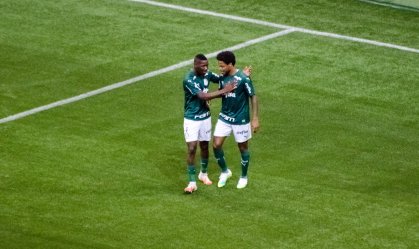 Por 4 a 3 nos pênaltis, Palmeiras vence Corinthians e é campeão paulista
