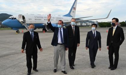 EUA se aproximam de Taiwan com visita de secretário; China condena encontro