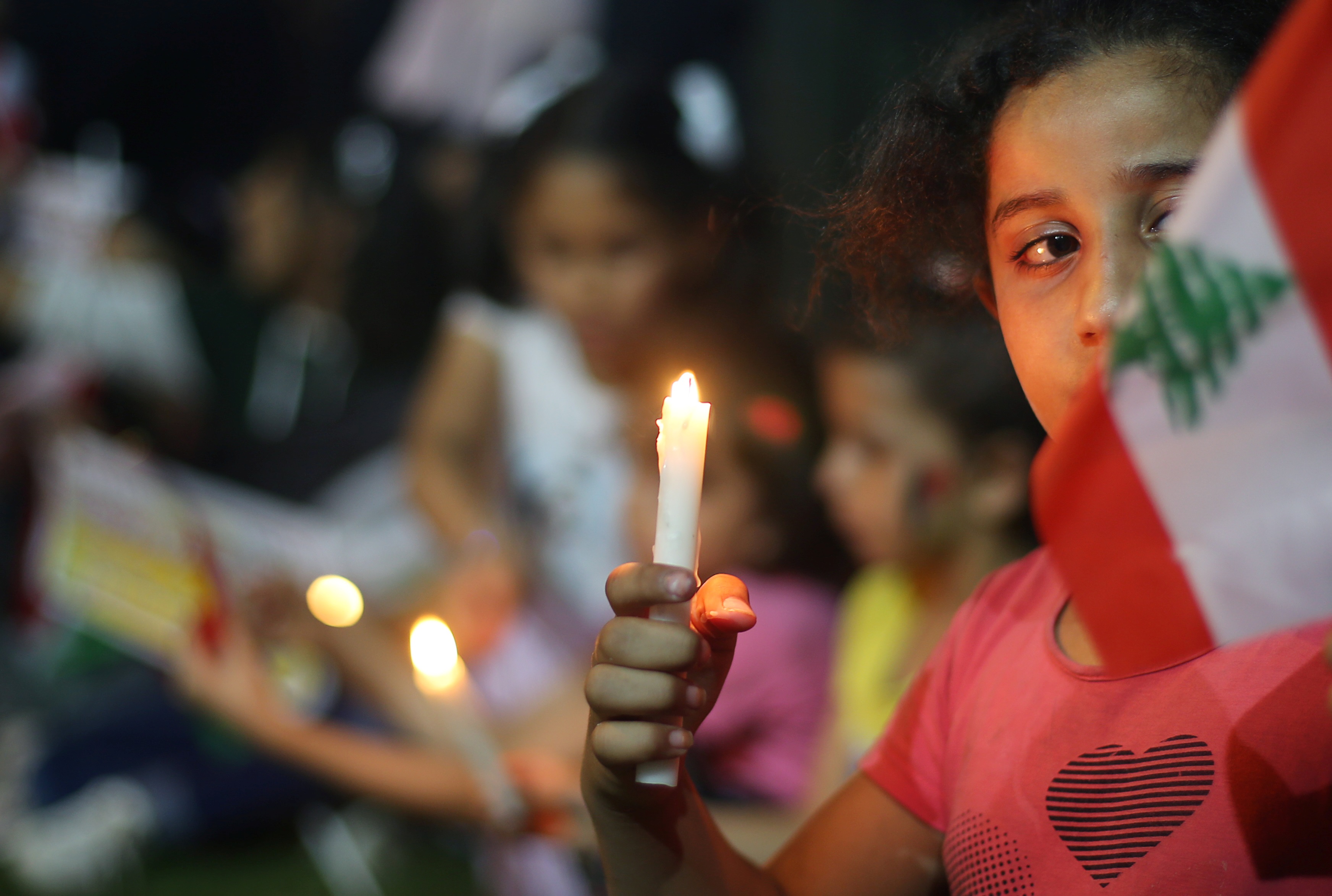 Líbano vive luto por vítimas de explosão