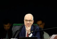 Presidente do TSE diz que quem trata de eleições são “forças desarmadas”