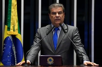 O senador Nelsinho Trad