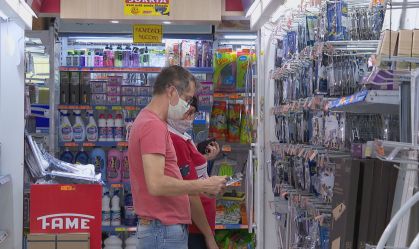 Na pandemia, construção e games ficam mais caros; roupa e passeio, mais baratos