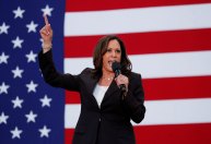 Atuais e antigos membros do Comitê Nacional Democrata assinam carta em apoio a Kamala Harris