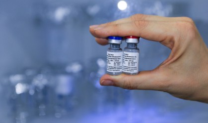 Rússia afirmou que médicos receberão a vacina Sputnik V em 2 semanas