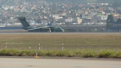 Avião que levará suprimentos em missão humanitária do Brasil ao Líbano