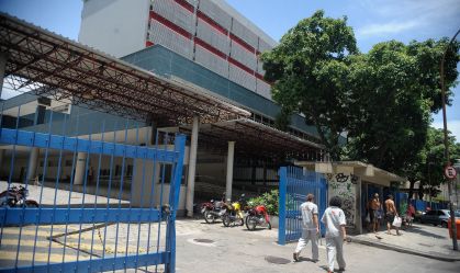 Estado do Rio suspende cirurgias eletivas e férias de profissionais de saúde