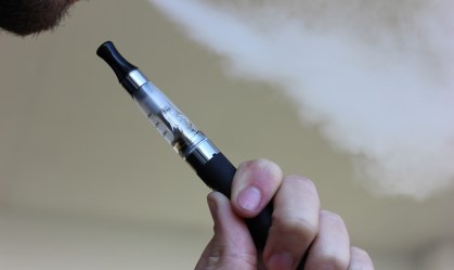 Fabricante de cigarros eletrônicos Juul Labs encerra processo nos EUA por US$ 7,9 mi
