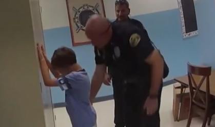 Polícia de Key West, na Flórida, é processada por prisão de criança de 8 anos