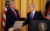 Trump defende Netanyahu de julgamento por corrupção: "Caça às bruxas"
